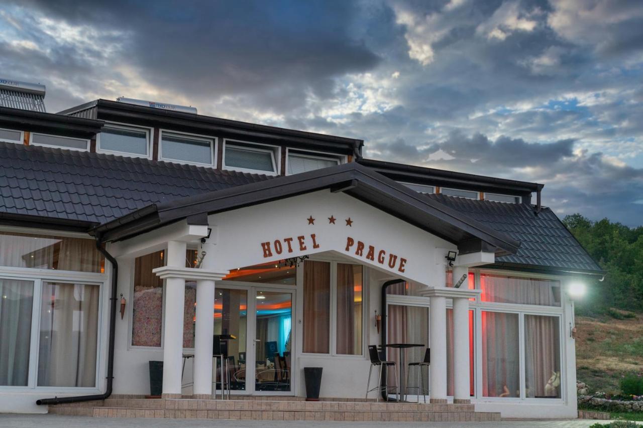 Отель Complex Praga Gorno Lakocerej Экстерьер фото