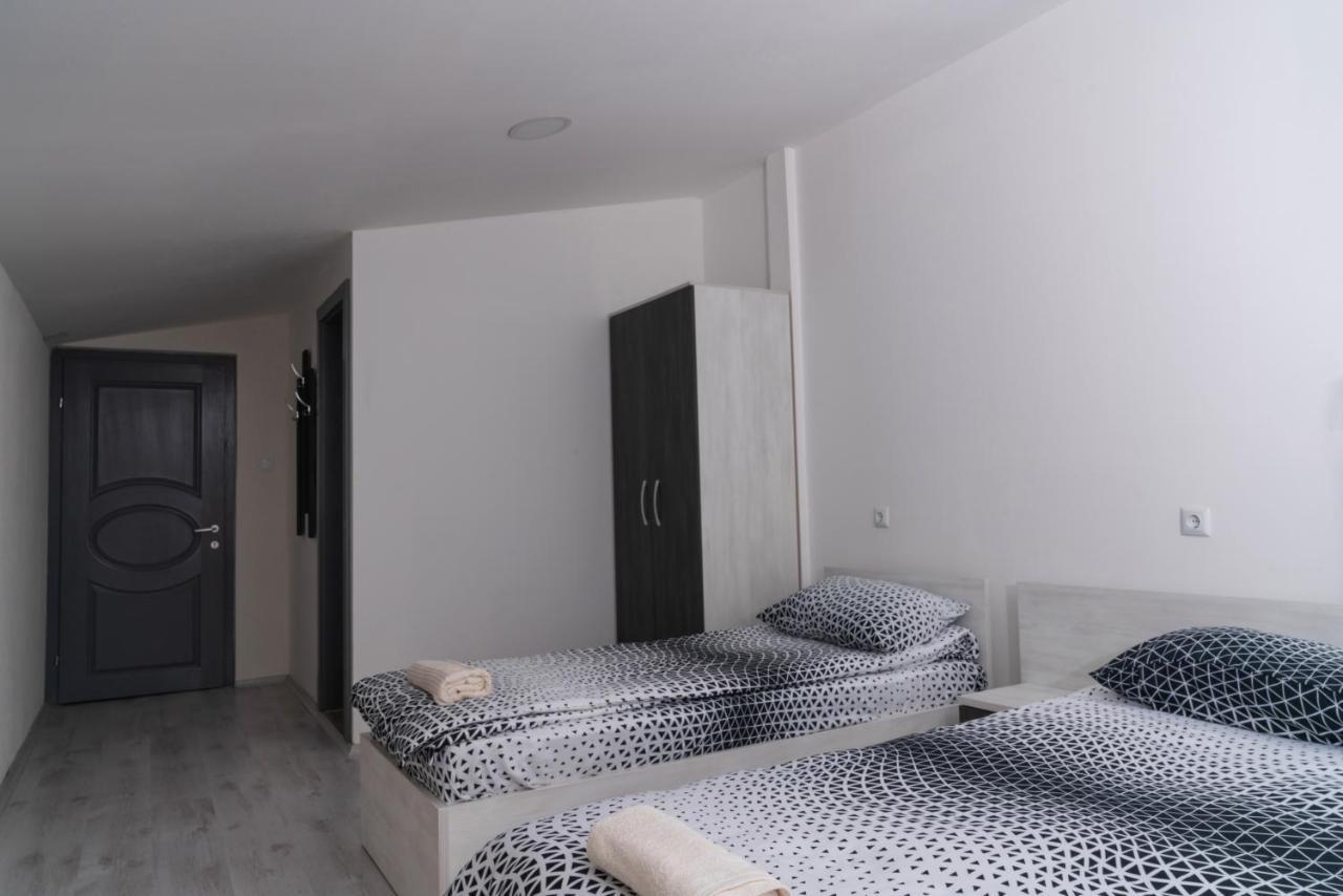 Отель Complex Praga Gorno Lakocerej Экстерьер фото