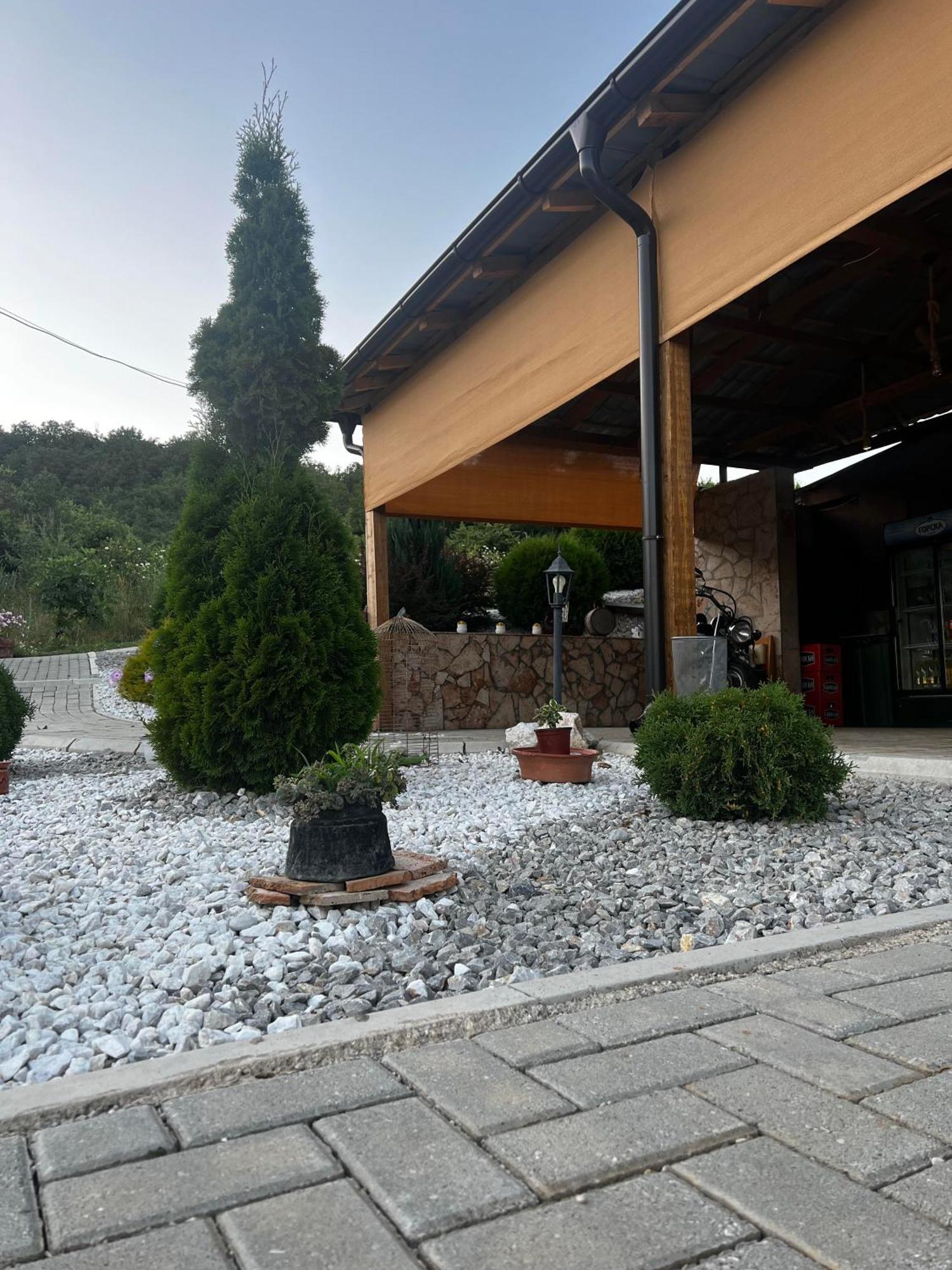 Отель Complex Praga Gorno Lakocerej Экстерьер фото