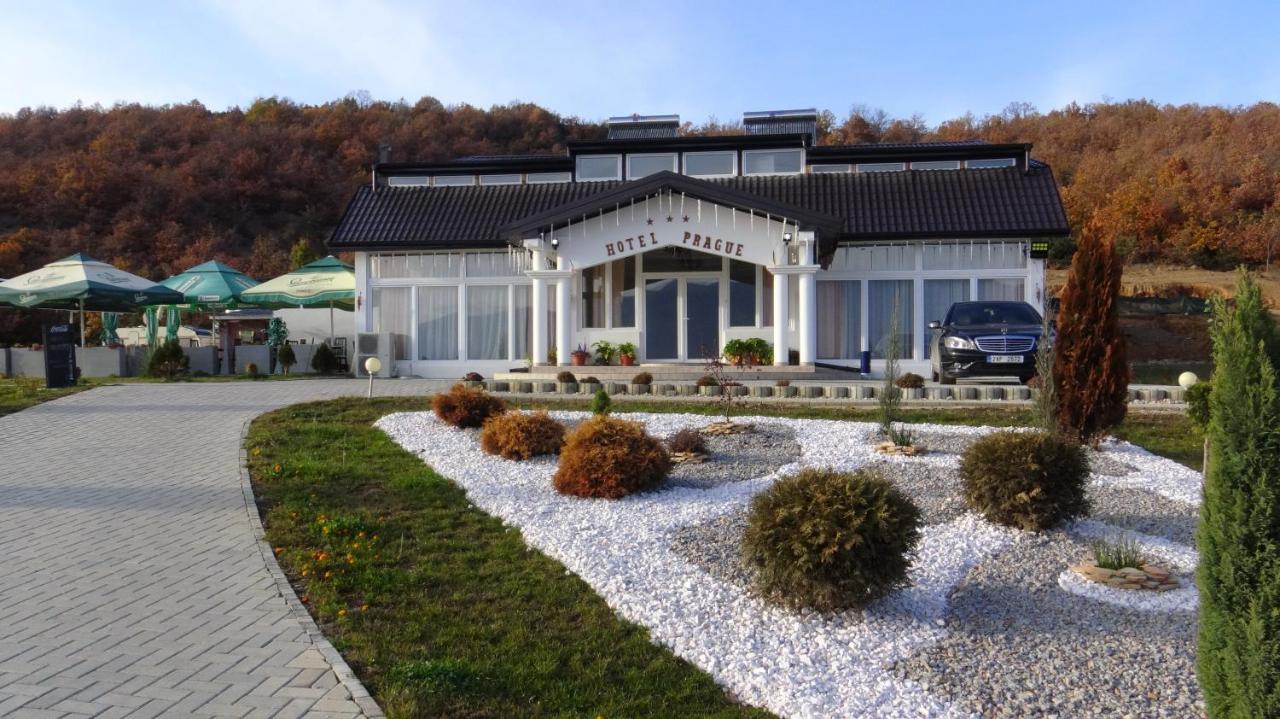Отель Complex Praga Gorno Lakocerej Экстерьер фото